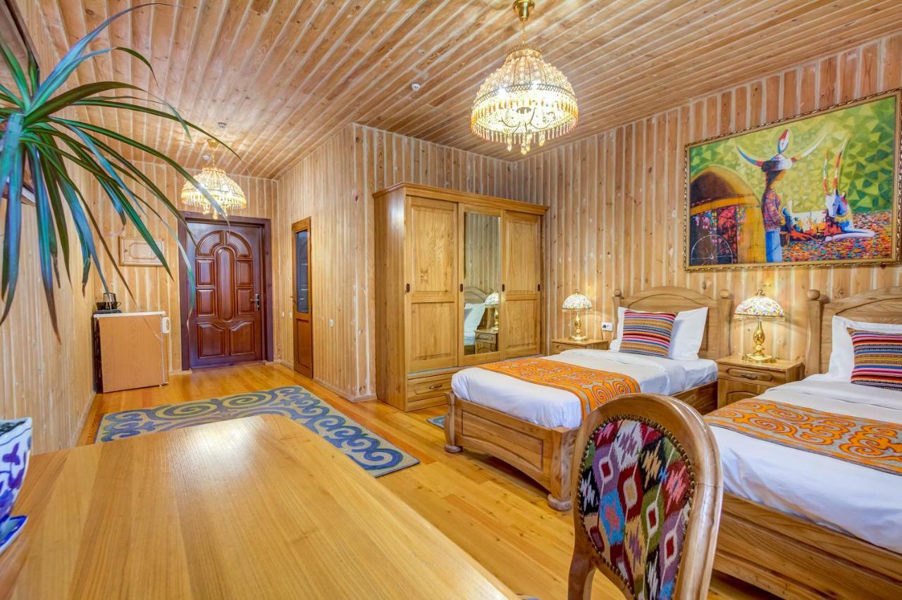 Navat Hotel Bishkek Exterior photo