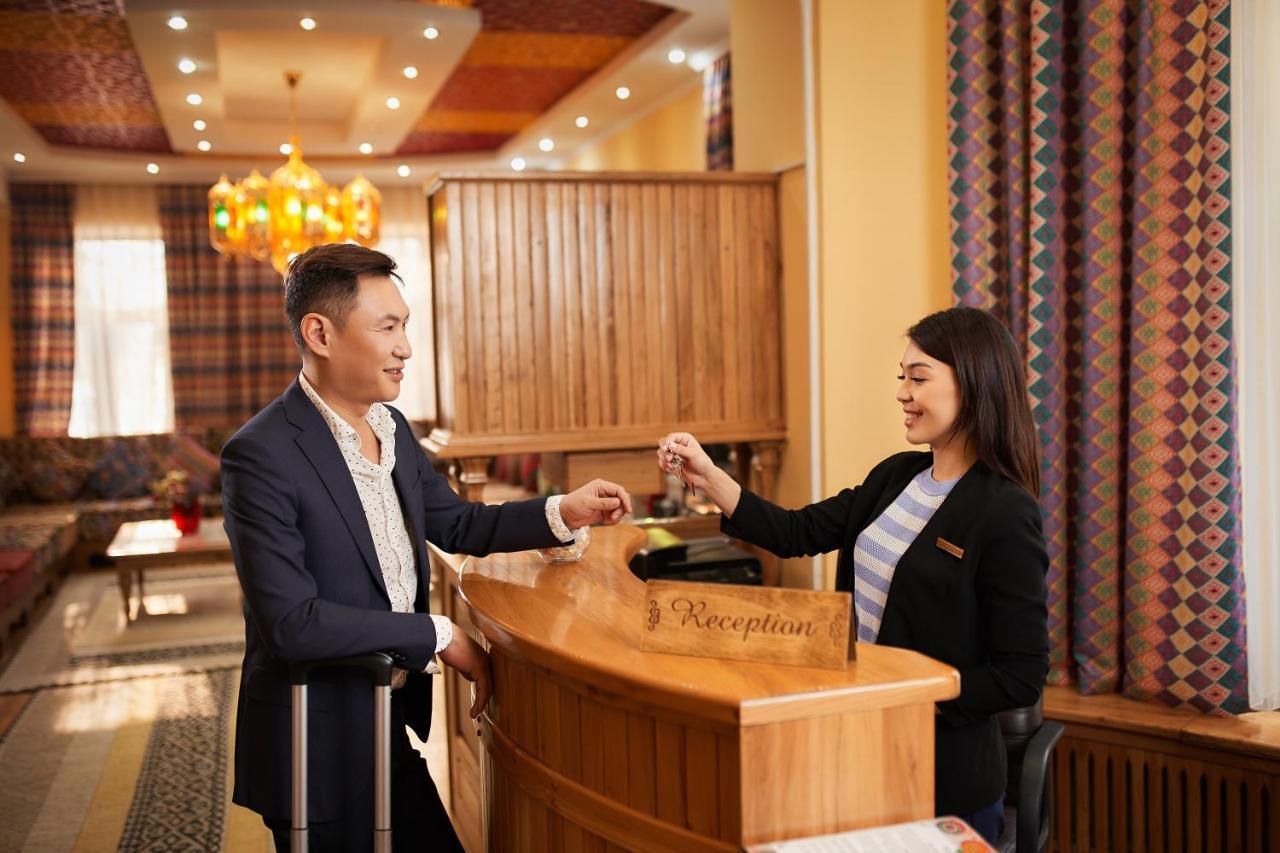 Navat Hotel Bishkek Exterior photo